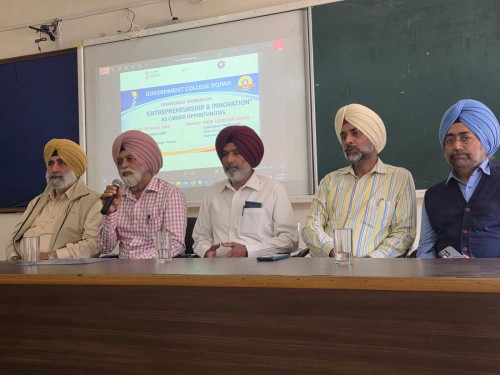  2026-03-05 Government College Retired Teachers Welfare Association Punjab Distributed Scholarship Cheques To 17 Students